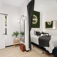 1AN Luxury European Barndo FARM STAY Wedding Venue