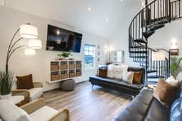 Luxury Barndo 2B Europe Style Farm Stay Fresh Eggs - Image 2