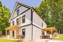 Farm Stay in Barndo 3AS With Our Fluffy Cows - Image 2